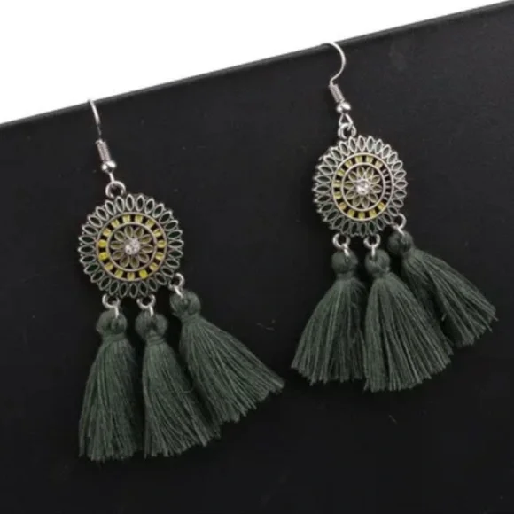 Boho Western Tribal Hunter Green Tassel Dangling Earrings - Picture 3 of 5